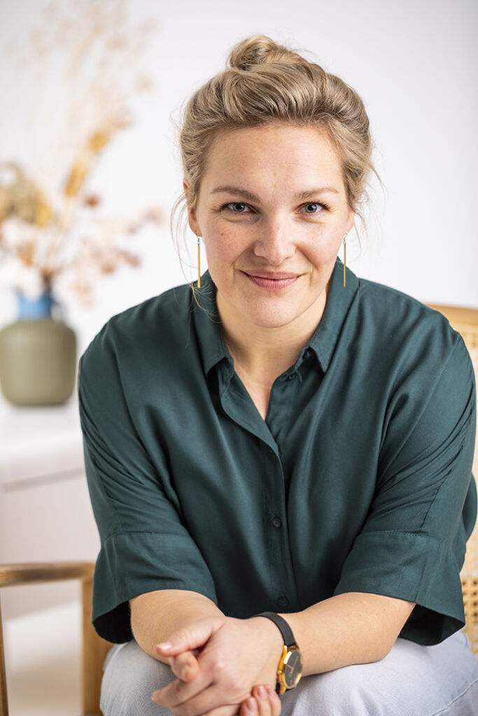 Businessporträt einer Therapeutin in der Psychotherapie-Praxis in Bielefeld